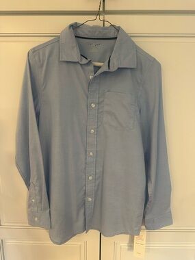 NWT-Classic Light Blue Long-Sleeve Button-Down Shirt. Cat and Jack. Large
